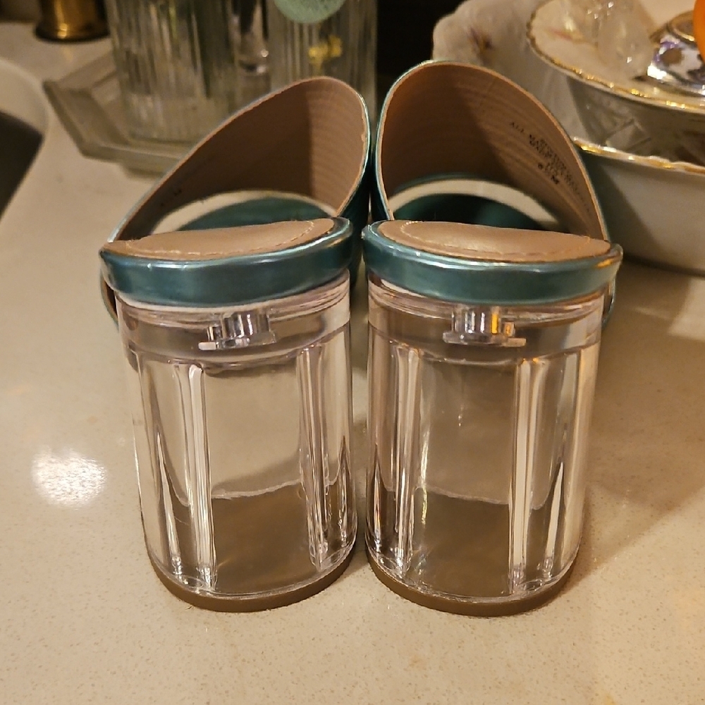 Charles David Shiny Blue Mules - Picture 3 of 6